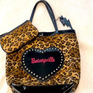 💋 CLASSIC BETSEY JOHNSON LEOPARD BAG 💋